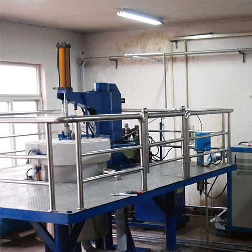 Supercritical foaming equipment